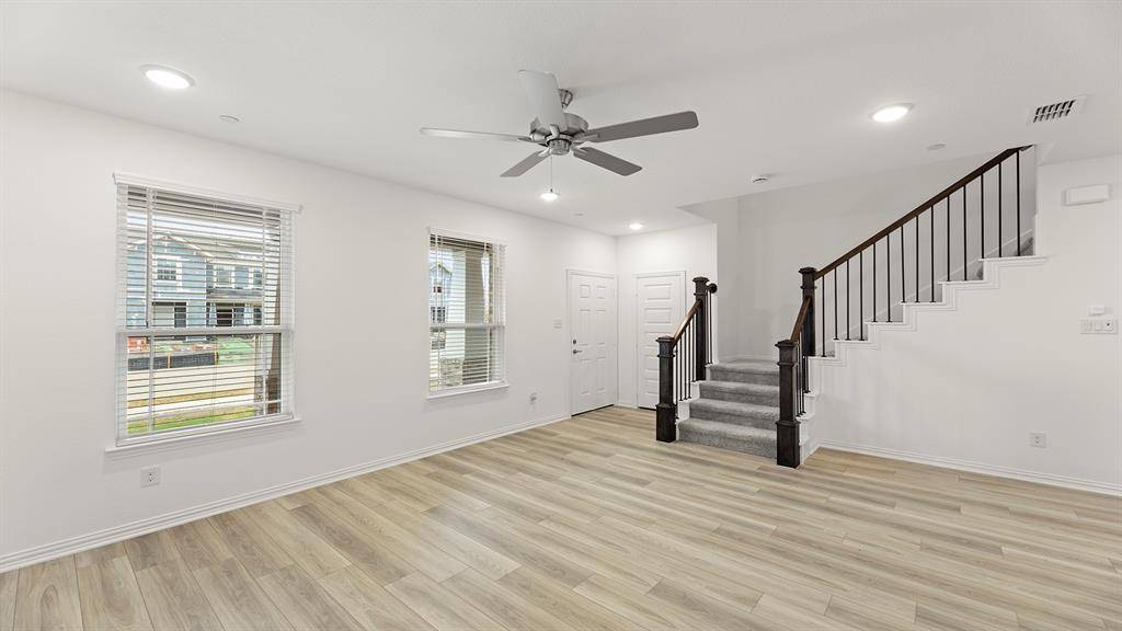 Heartland, TX 75114,3704 Star Mesa Street #12