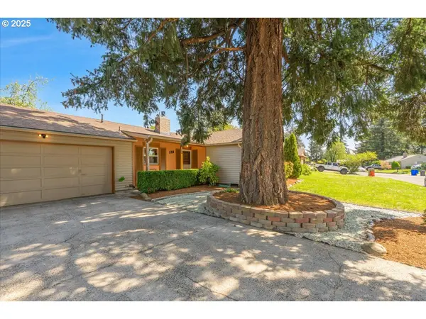 Portland, OR 97233,528 SE 179TH AVE