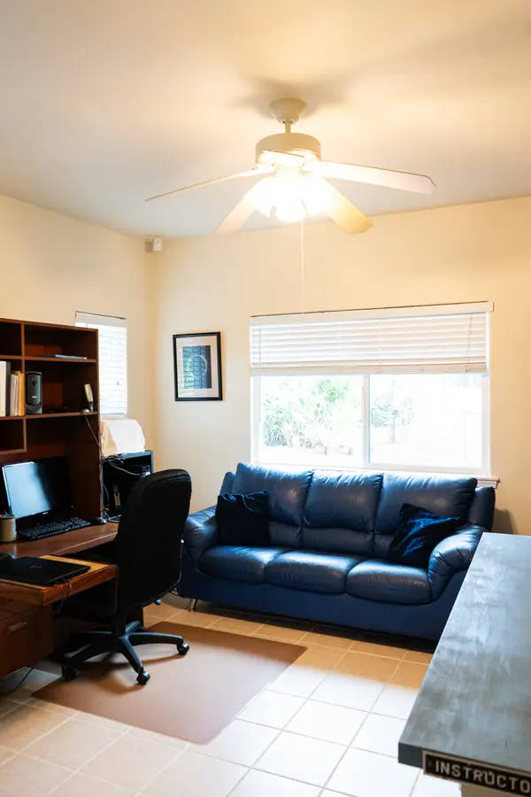 Keaau, HI 96749,15-1688 9TH AVE