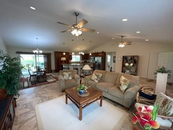 Hilo, HI 96720,1384 KOANIANI ST