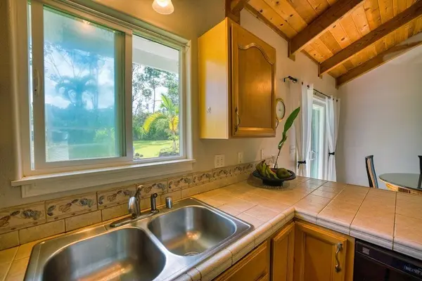 Pahoa, HI 96778,16-2052 TREE FERN DR