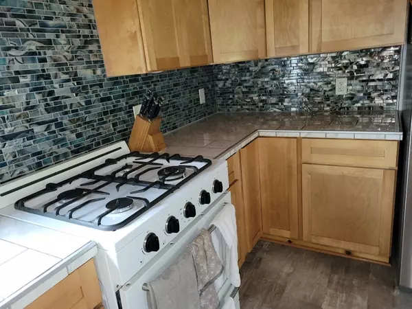 Kurtistown, HI 96760,16-1472 PULELEHUA RD