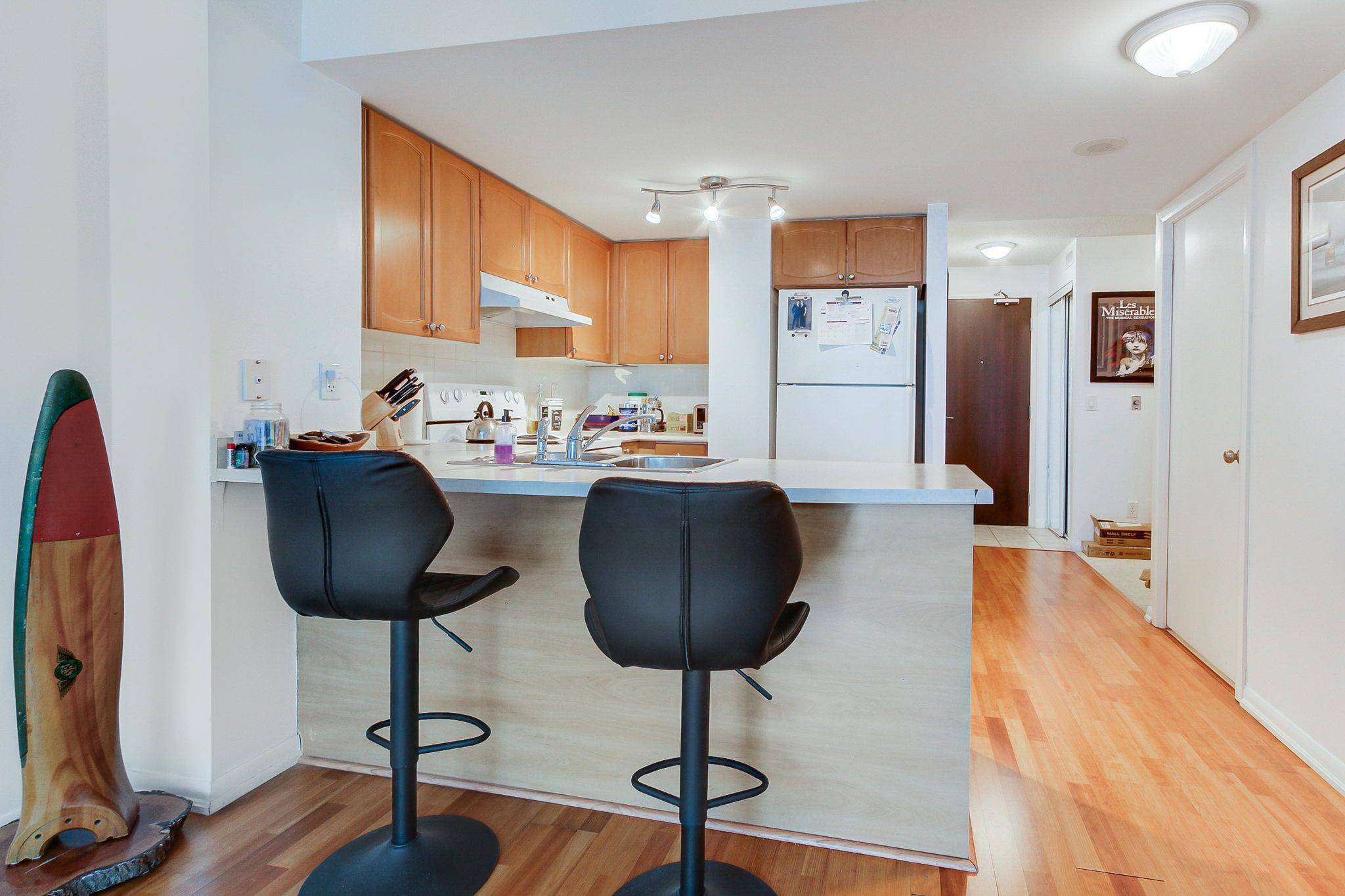 Toronto C01, ON M5V 1B2,231 Fort York BLVD #1702