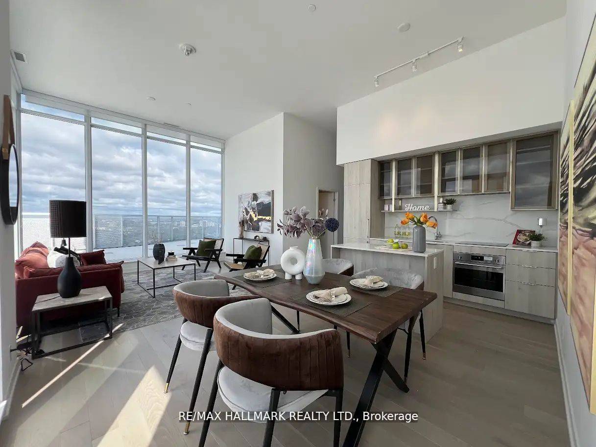 Toronto C14, ON M2N 4L8,15 Holmes AVE #PH3201