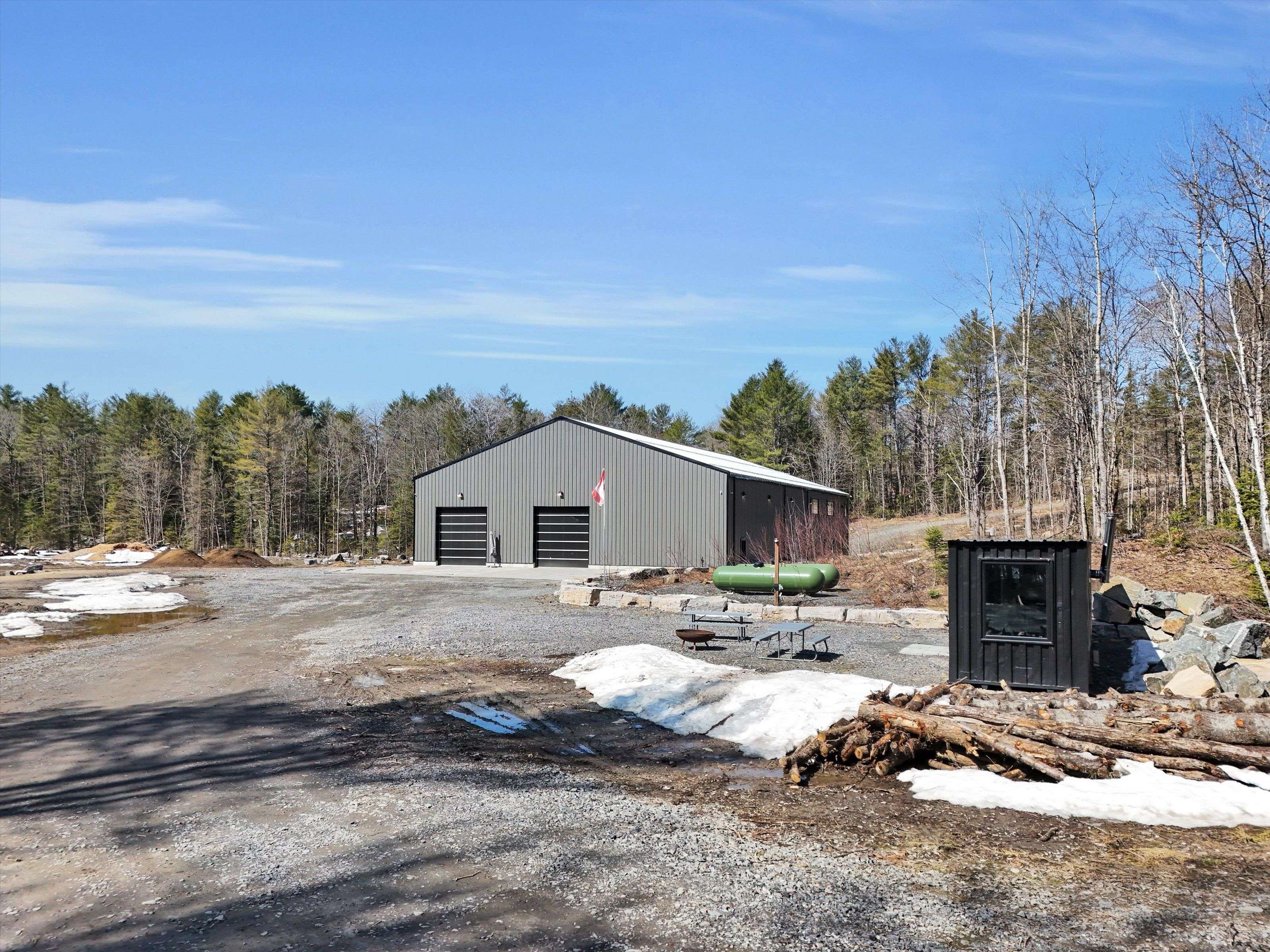 Lake Of Bays, ON P0B 1A0,2320 Highway 117 RD