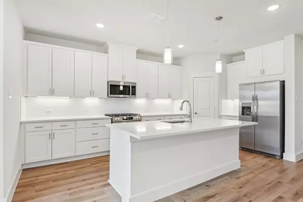 Farmers Branch, TX 75234,6 Red Hawk Drive