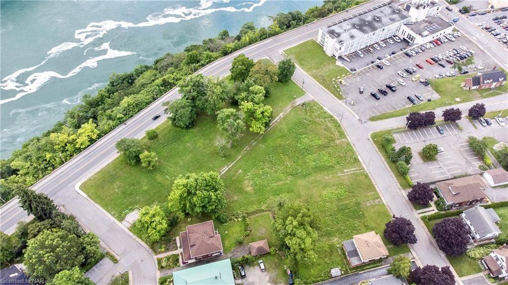 Niagara Falls, ON L2E 1A4,4437 John ST