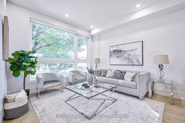 Toronto E03, ON M4C 4A4,333 Woodmount AVE
