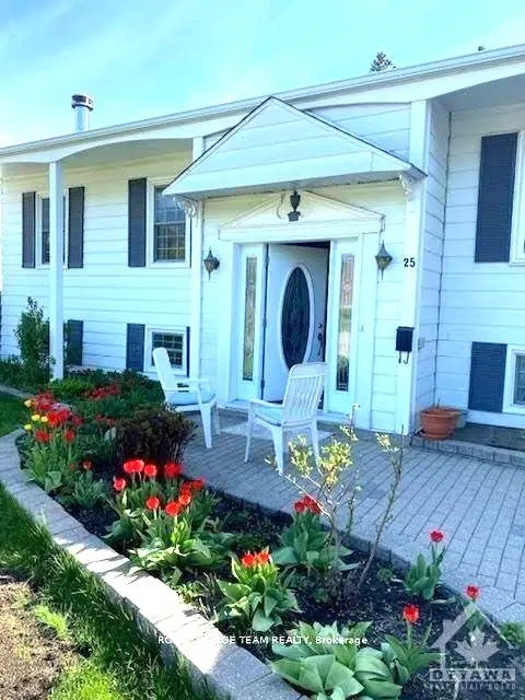 Cityview - Parkwoods Hills - Rideau Shore, ON K2E 6Y8,25 Saginaw CRES