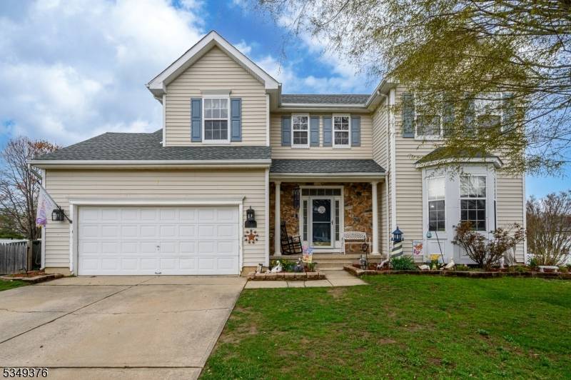 26 Whitford Dr, Burlington Twp., NJ 08016