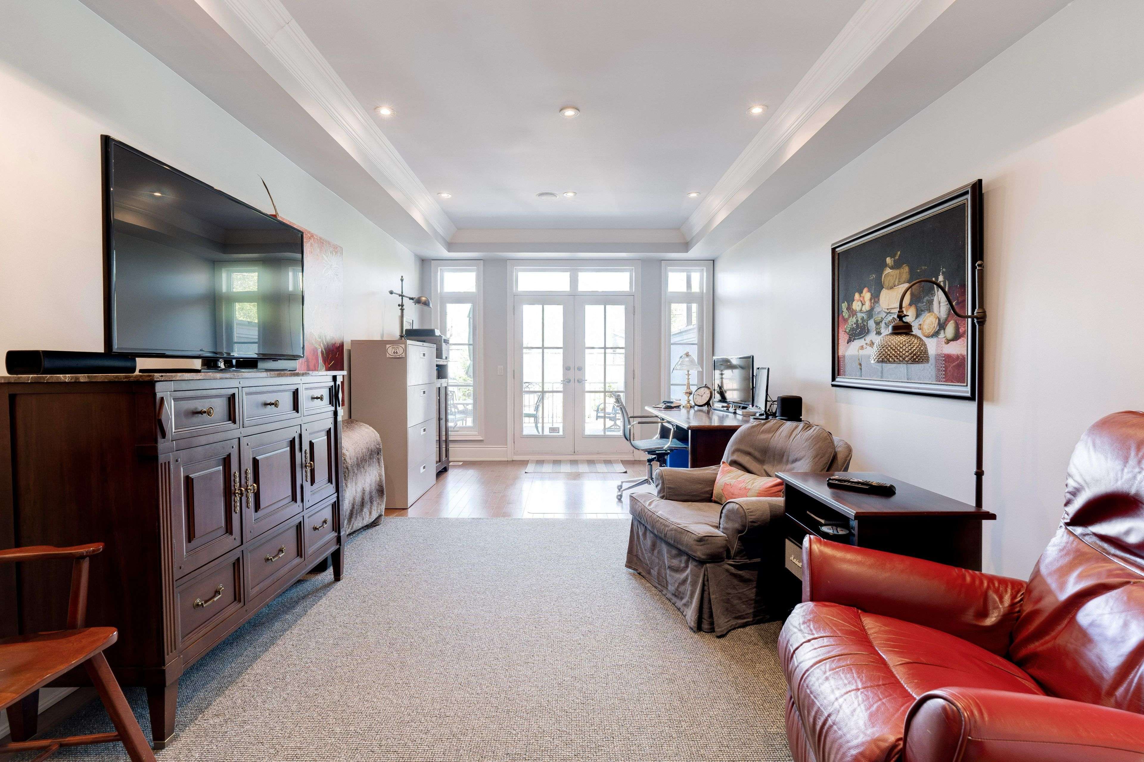 Oakville, ON L6J 1R3,339 Randall ST