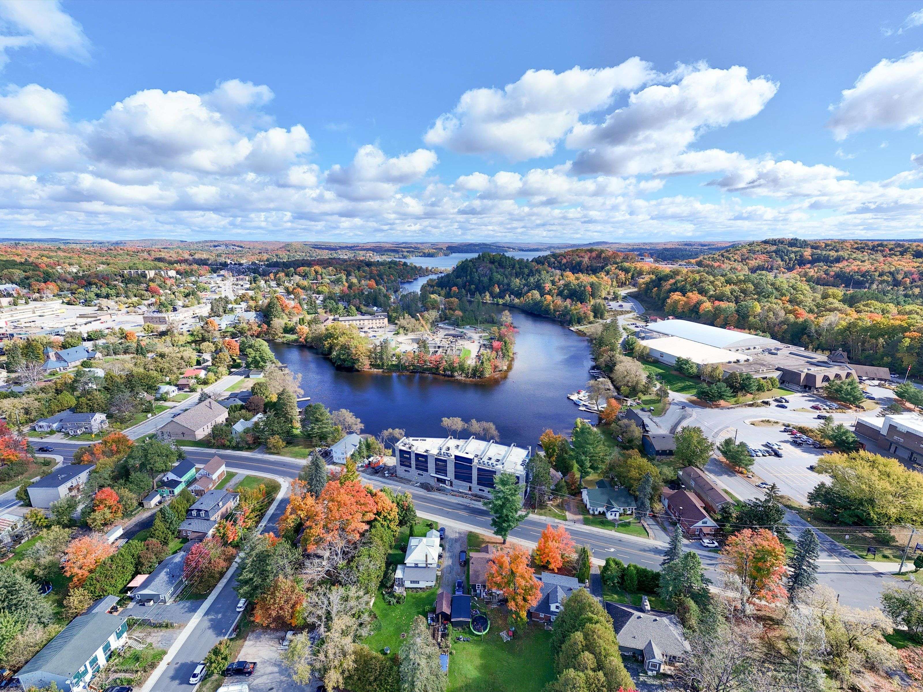 32 BRUNEL RD #204, Huntsville, ON P1H 1P5