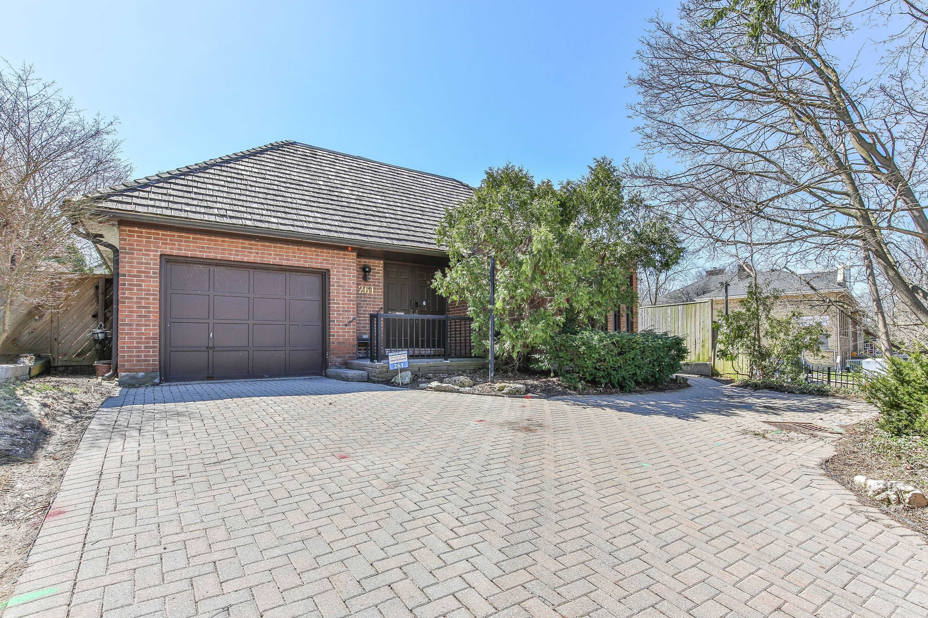 261 Epworth AVE, London East, ON N6A 2M2