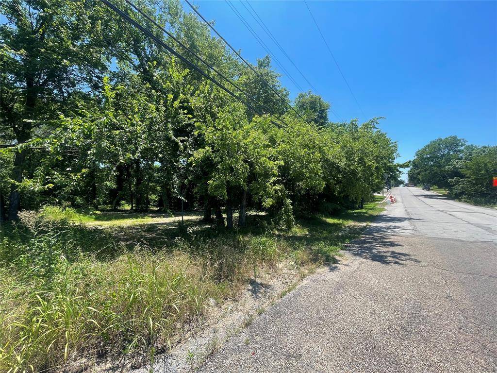 Denison, TX 75021,910 N Houston Avenue