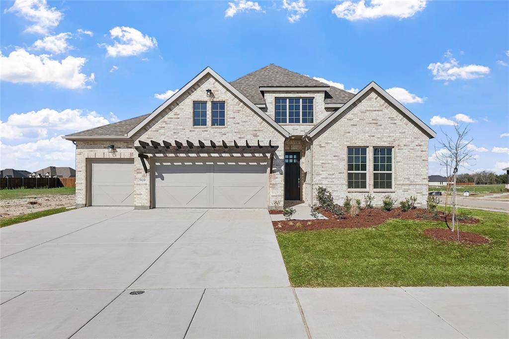 569 Pebble Drive, Waxahachie, TX 75167
