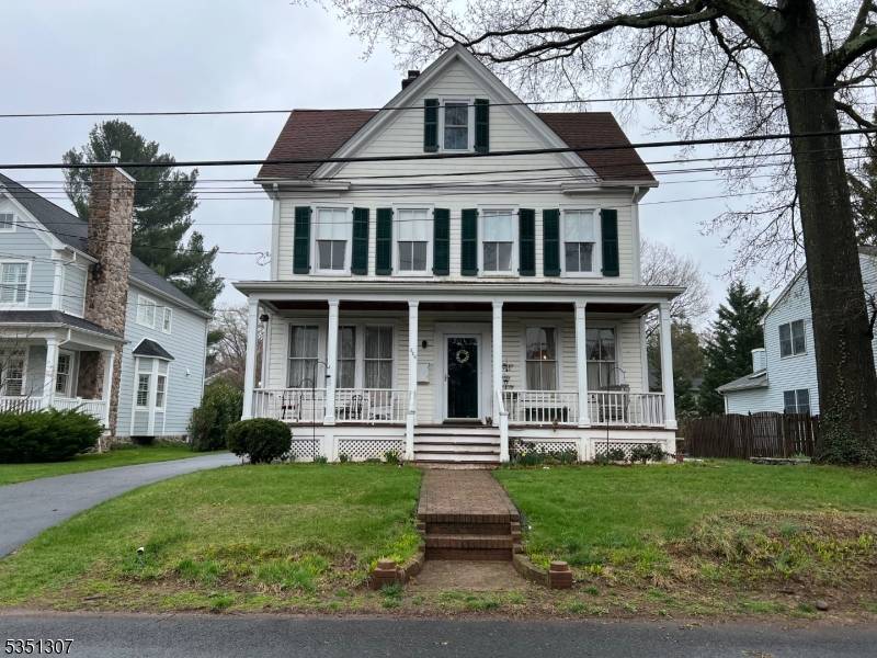 826 Wallberg Ave, Westfield Town, NJ 07090