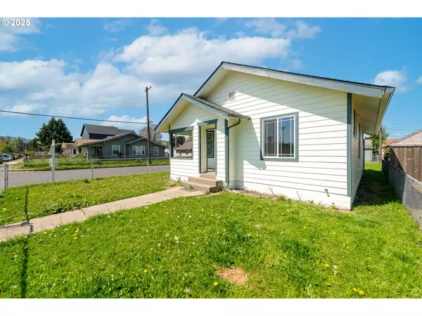 Longview, WA 98632,303 23RD AVE