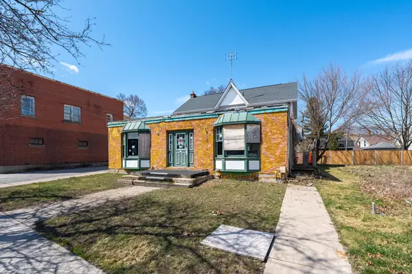 131 NIAGARA ST, St. Catharines, ON L2R 4L6