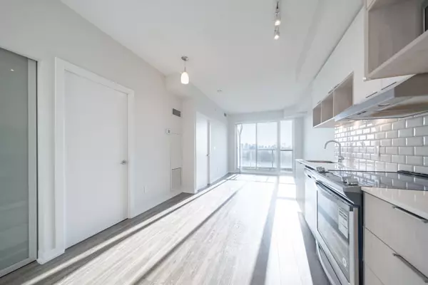 Toronto C15, ON M2J 0E2,52 Forest Manor RD W #419