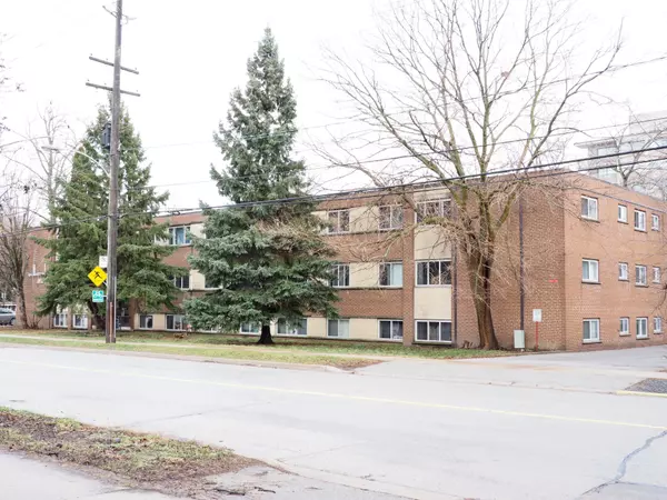 Burlington, ON L7S 1E5,1366 Elgin ST
