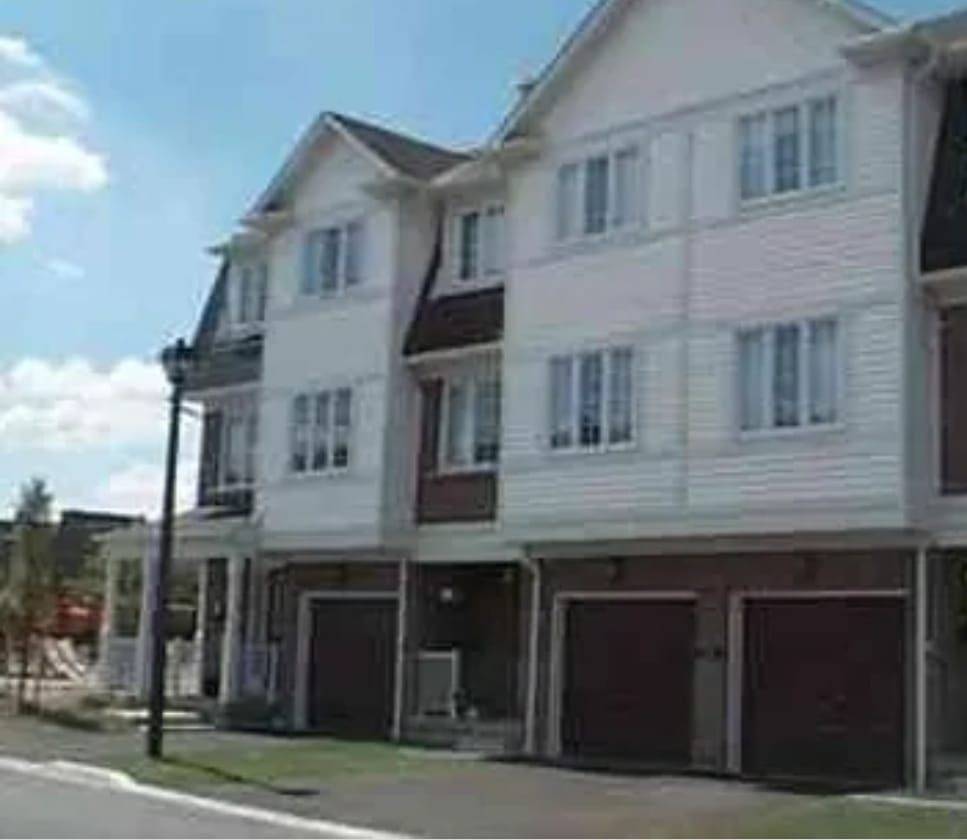 6810 Meadowvale Town Cent CIR #29, Mississauga, ON L5N 7T5