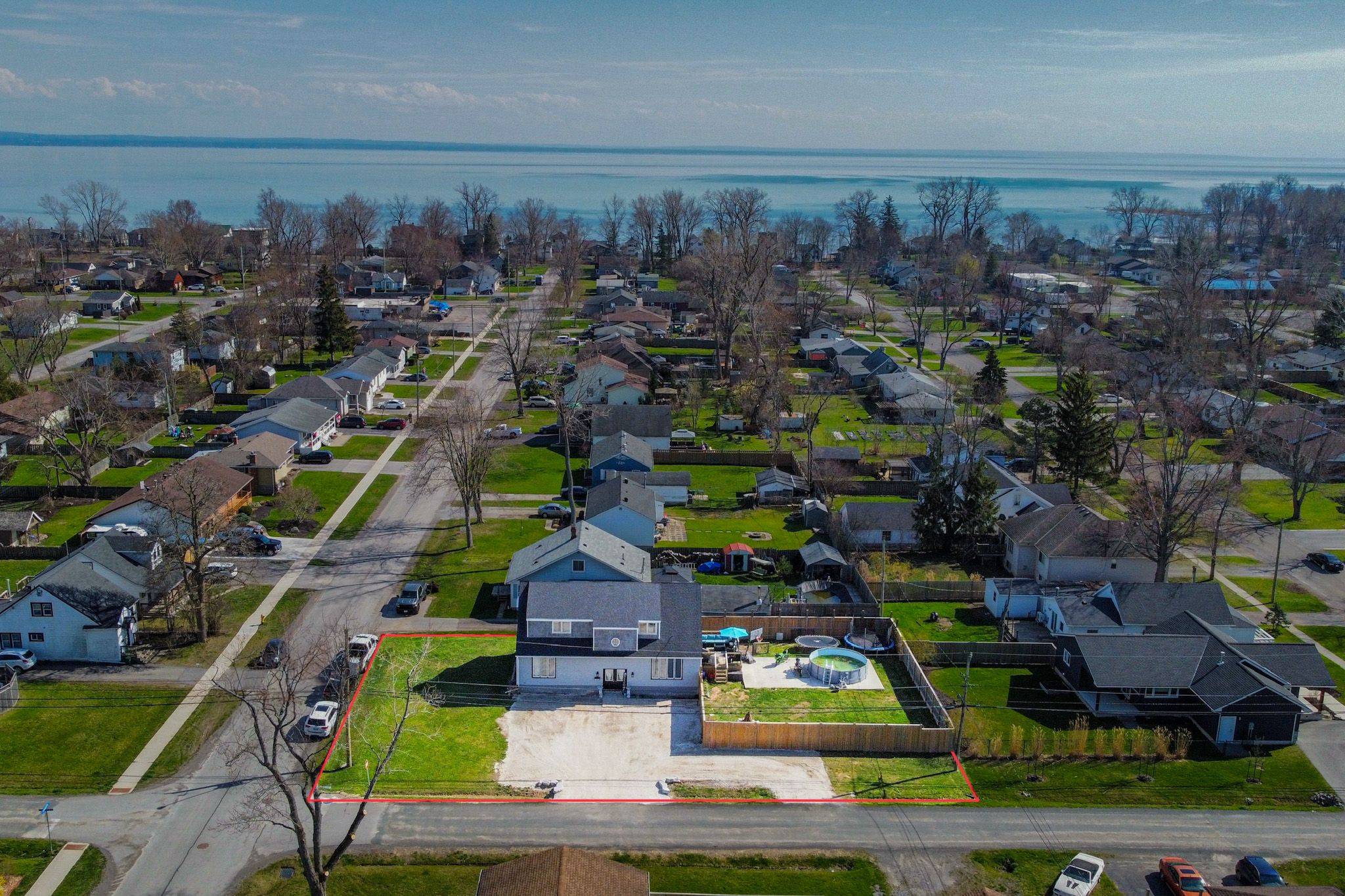 Fort Erie, ON L2A 6C5,1341 Lakehurst AVE