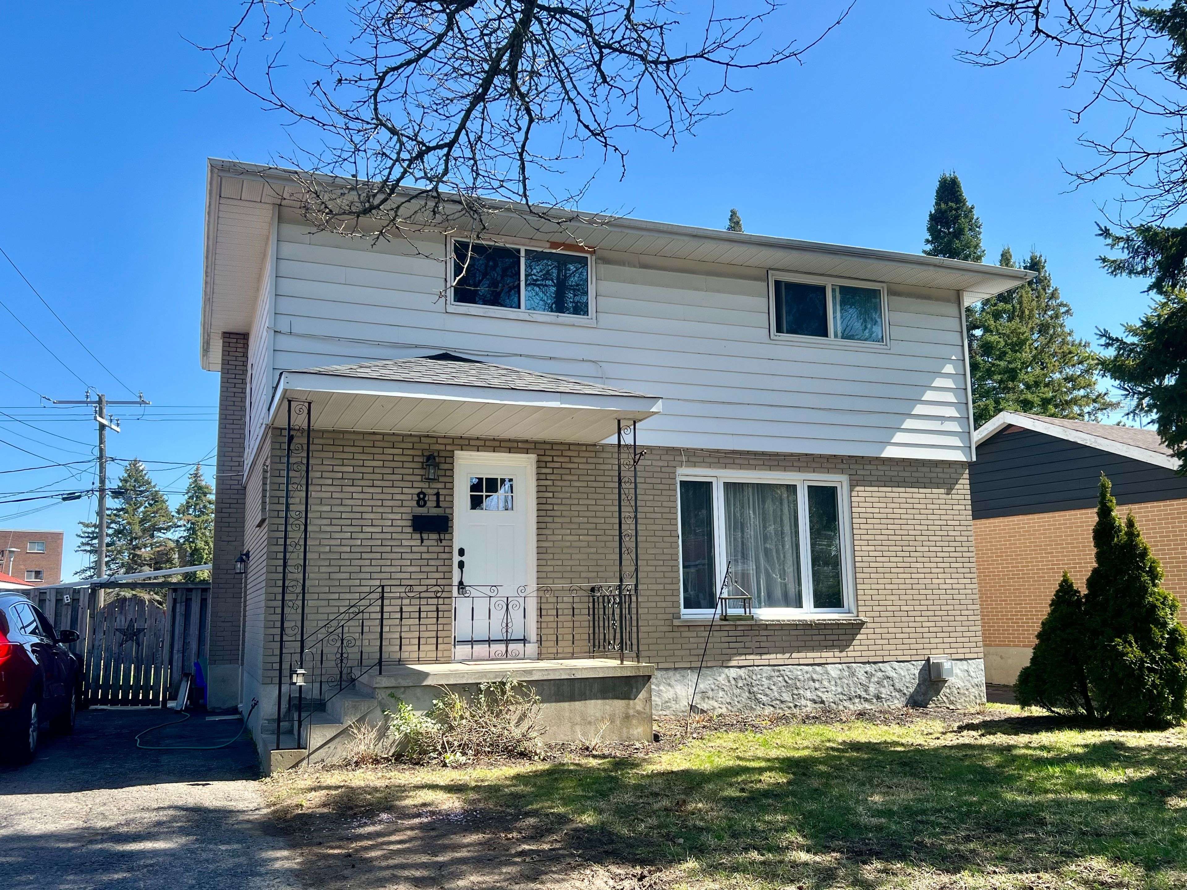 81 Reynolds DR, Brockville, ON K6V 1X2