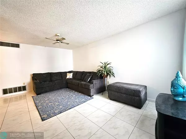 Hollywood, FL 33020,1720 Jefferson St #312