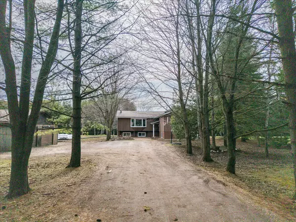 East Garafraxa, ON L9W 6Z2,121012 Dufferin Road 5 N/A