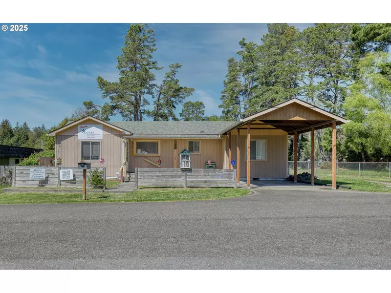 1848 THOMAS AVE, Coos Bay, OR 97420