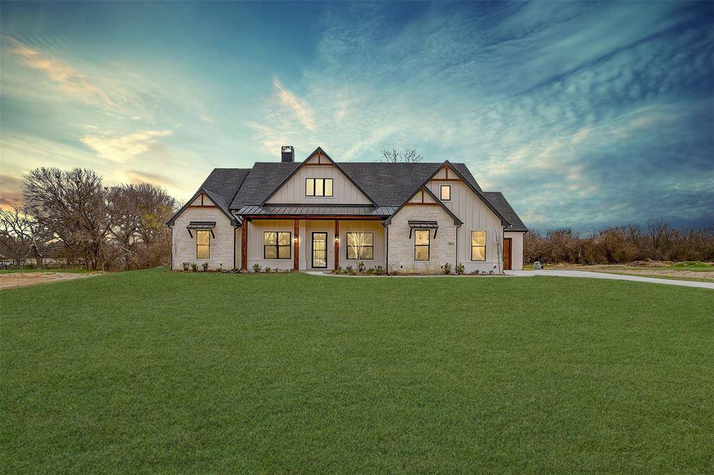 2012 Meadow Bend Court, Annetta South, TX 76008
