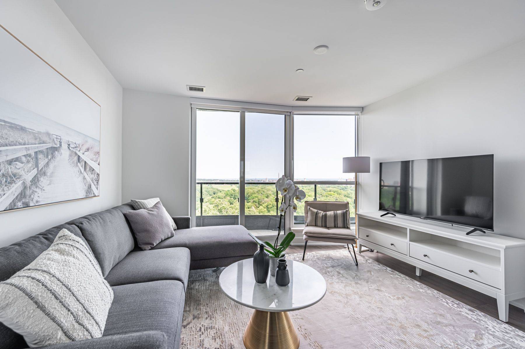 585 Bloor ST E #1418, Toronto C08, ON M4W 0B3
