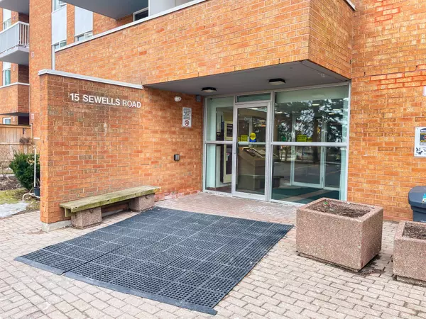 Toronto E11, ON M1B 3V7,15 Sewells RD #PH3