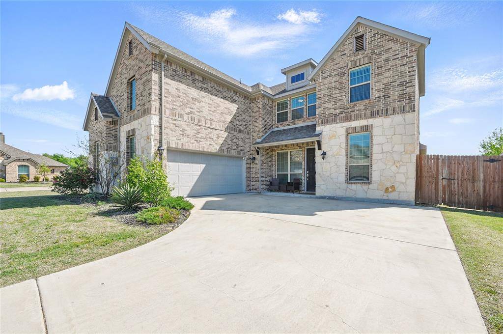 926 Lauren Drive, Midlothian, TX 76065