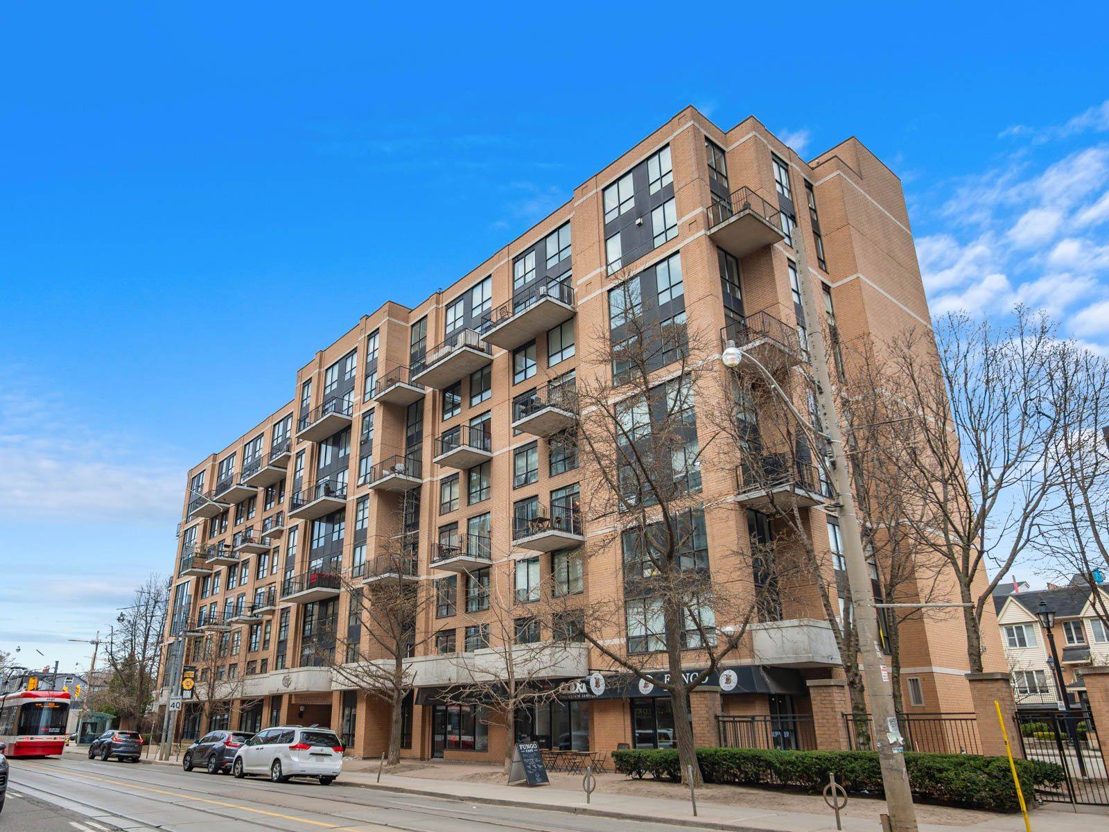 800 King ST #609, Toronto C01, ON M5V 3M7