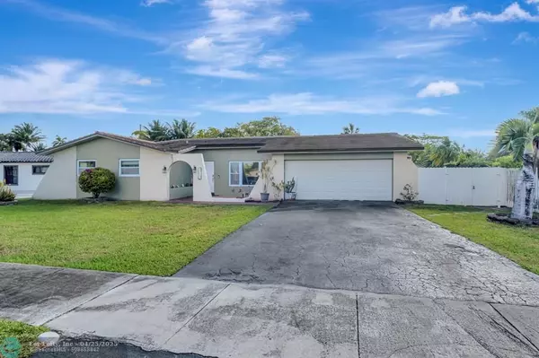 2621 SW 98th Ave, Miami, FL 33165