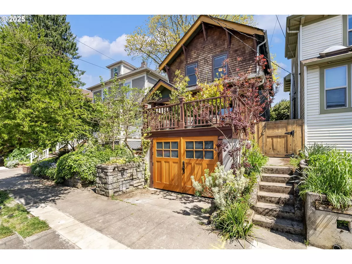 Portland, OR 97214,622 SE 18TH AVE
