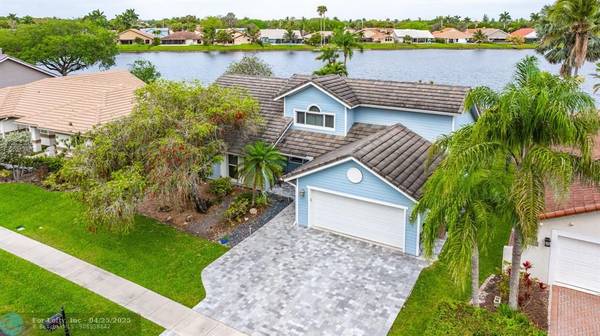 1671 E Oak Knoll Cir,  Davie,  FL 33324
