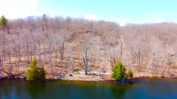 Frontenac, ON K0H 2B0,117 Badour RD