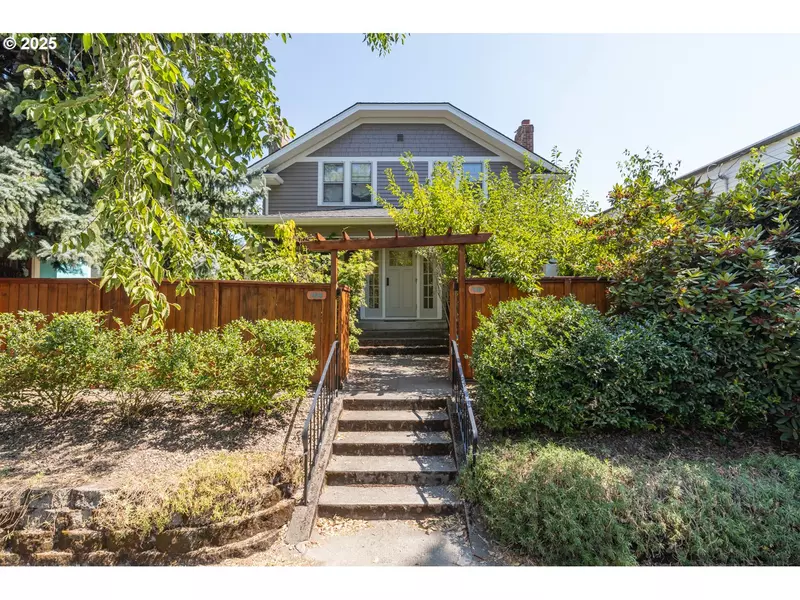 1926 SE 12TH AVE, Portland, OR 97214