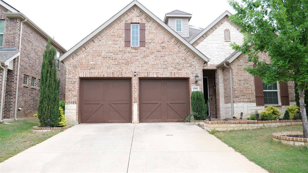 4309 Eagleglen Drive, Fort Worth, TX 76244