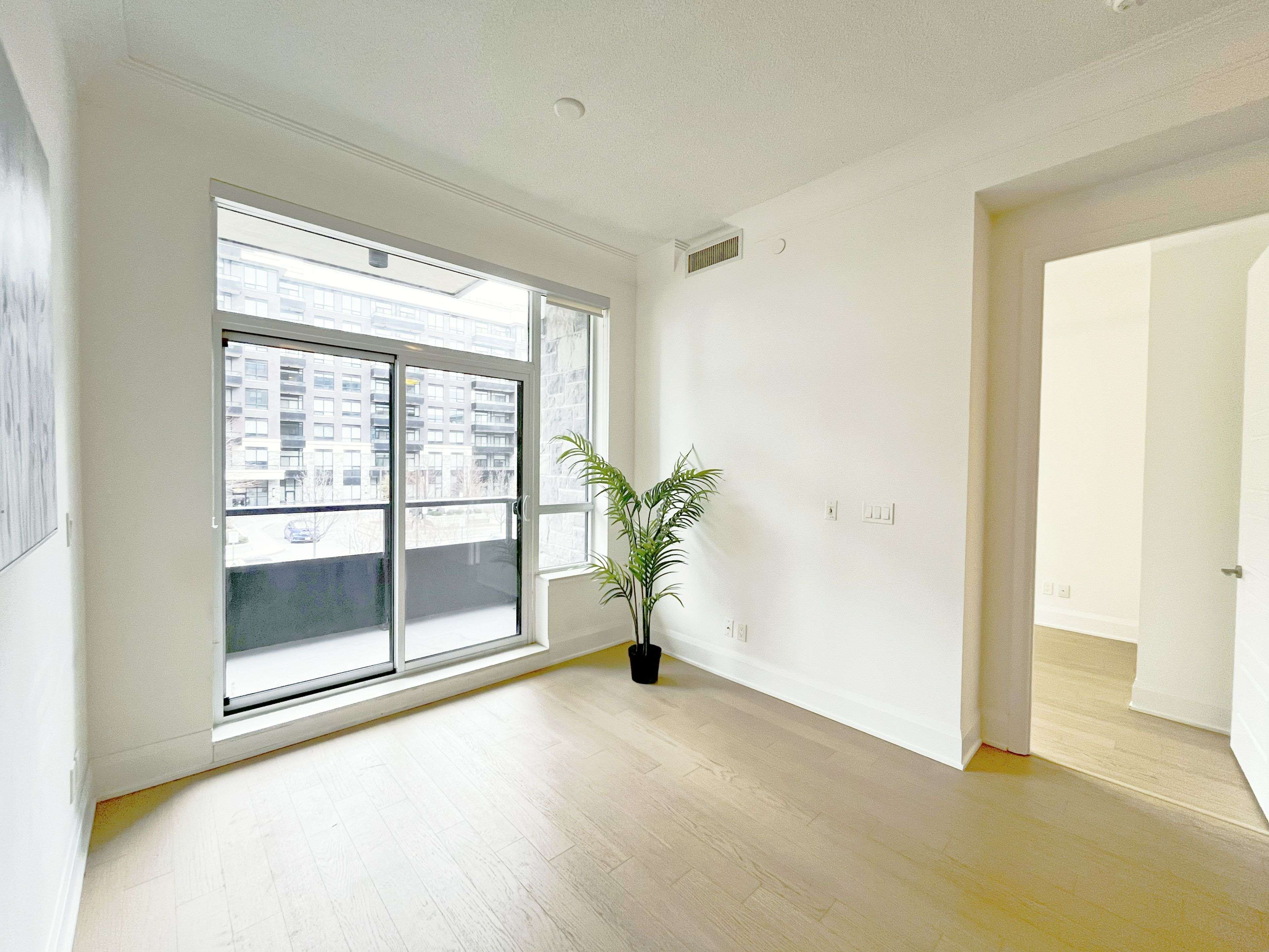 Markham, ON L6G 0G3,25 Water Walk DR #201