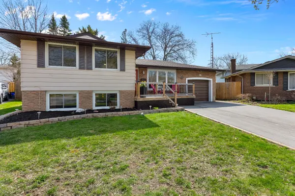 St. Catharines, ON L2M 6N7,18 Fitzroy LN