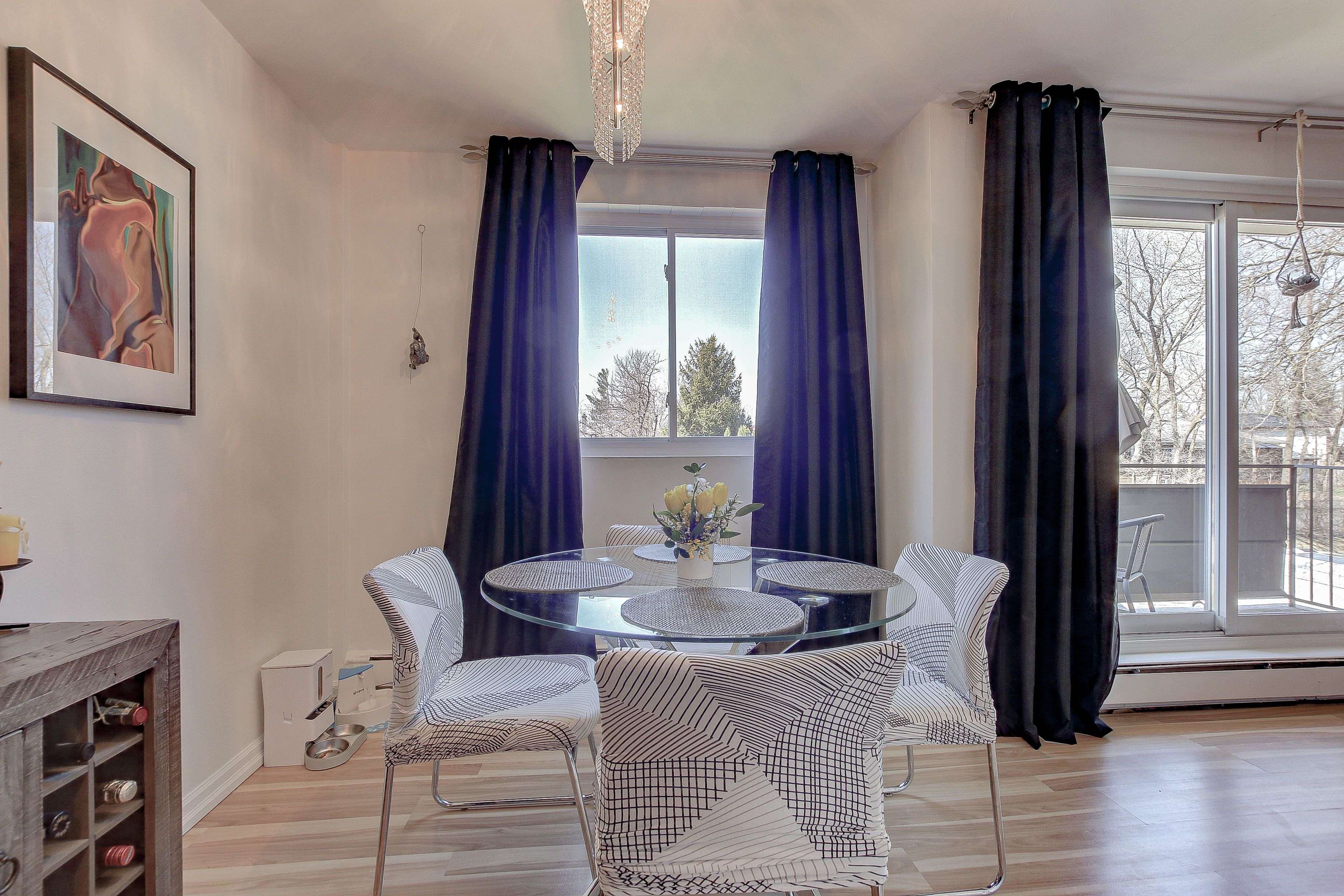 London South, ON N6K 1M1,665 Wonderland RD S #10