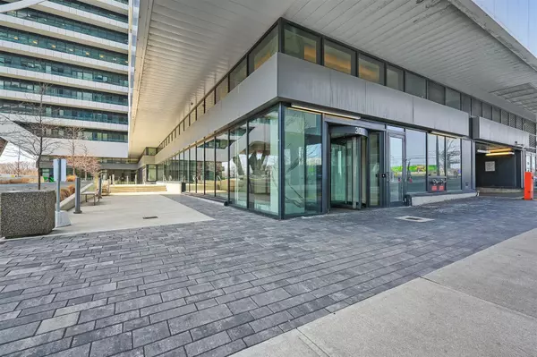 Toronto W06, ON M8V 0J1,30 Shore Breeze DR #434
