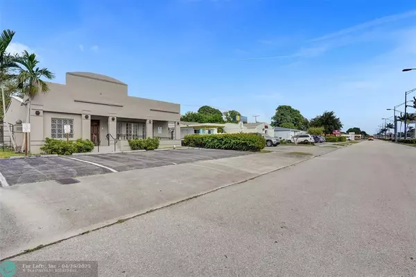 Oakland Park, FL 33334,51 E Commercial Blvd