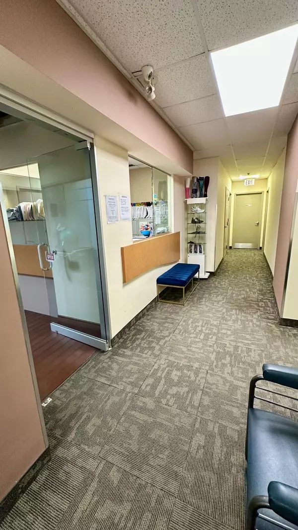 Toronto C07, ON M2N 2H4,80 Finch AVE W #200