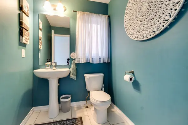 Hamilton, ON L0R 1C0,170 BINHAVEN BLVD