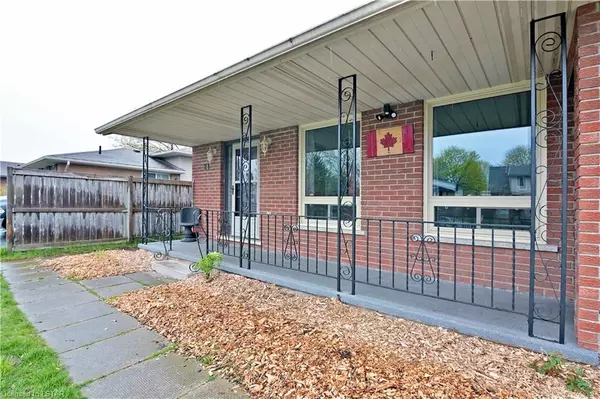 Tillsonburg, ON N4G 4R7,21 STONEY CT