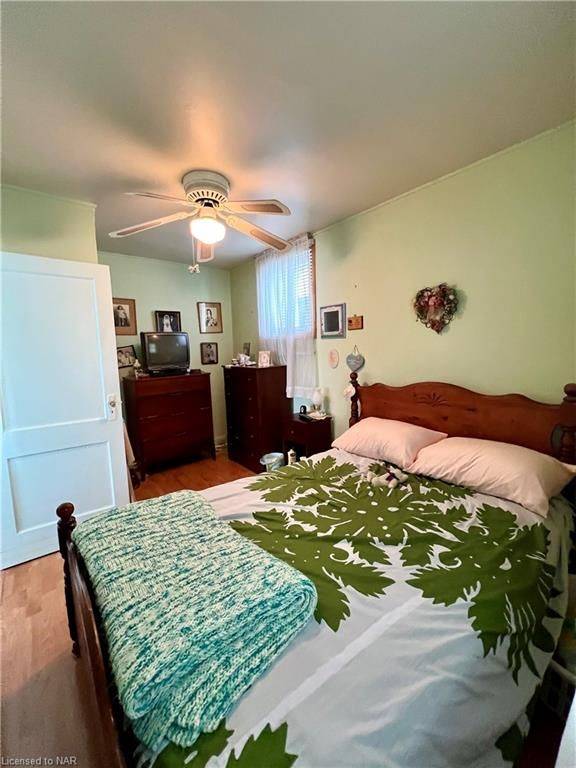 5 BOLTON AVE, Thorold, ON L2V 3H5